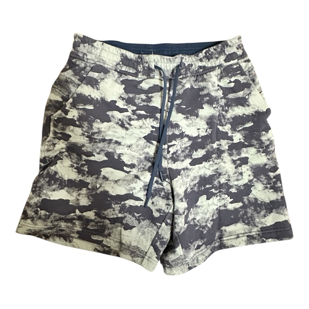 Lululemon Loungeful High-Rise Short 7"